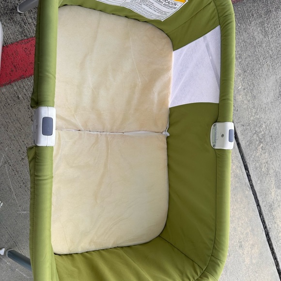 COPY - Chico Bassinet - Picture 2 of 3